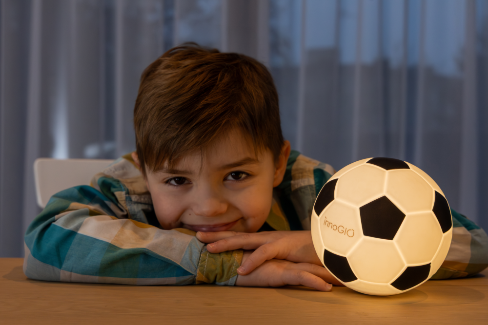 Silikonowa lampka nocna dla dzieci GIOball GIO-155